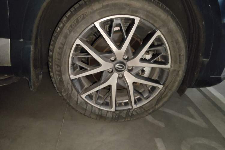 Used GAC Trumpchi GS8 2022 Dual-Engine Series 2.0TM Two-Wheel Drive Prestige Edition (7 Seats)
