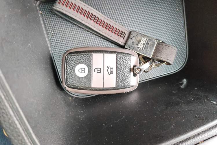 Used Kia kx1 Stonic 2021 1.4L CVT Fun & Sunroof Model