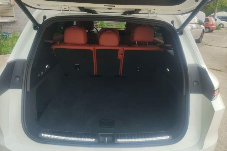 Used Li Auto L7 2025 Ultra Smart Refreshed Edition
