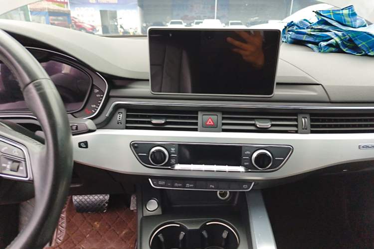 Used Audi A4L 2017 Plus 45 TFSI quattro Sport model