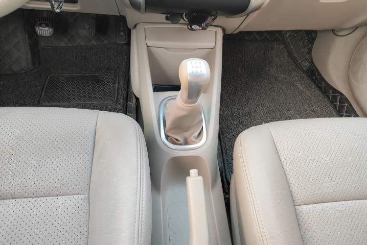 Used Venucia D50 2015 1.6L Manual Fashion Edition