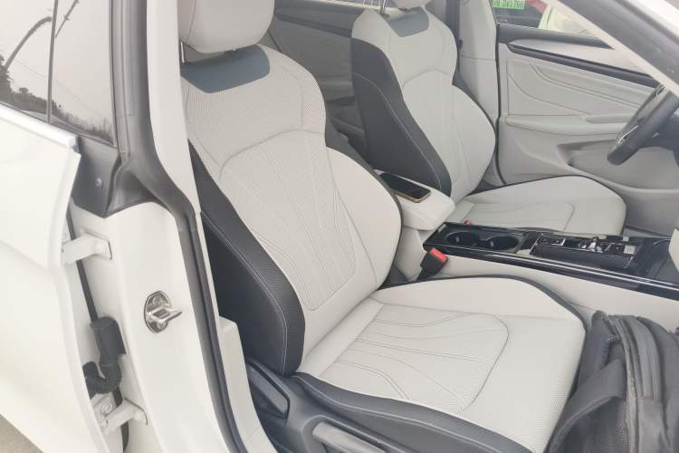 Used Volkswagen Lamando 2024 Lavida L 280TSI DSG Cool & Spicy Edition