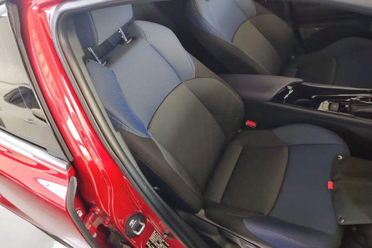 Used Toyota C-HR 2018 2.0L Leading Edition China V-standard