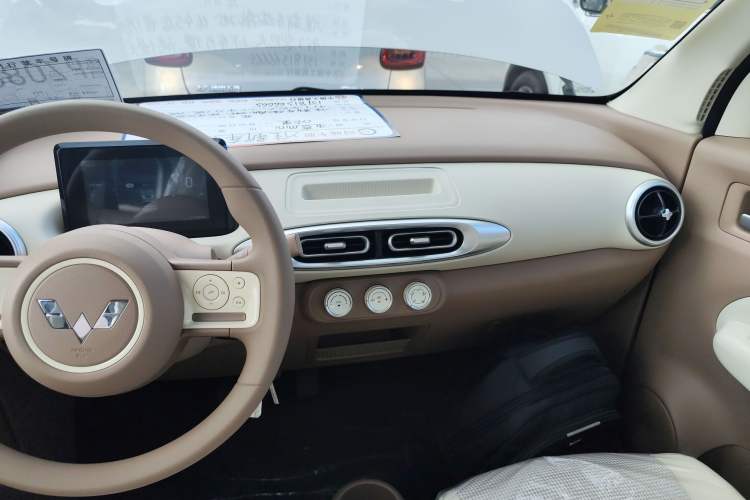 Used Wuling Hongguang MINIEV 2025 Four-Door Version Advanced Edition