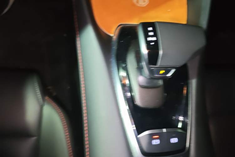 Used MG 5 2025 300TGI Global Flagship Edition Gear Lever