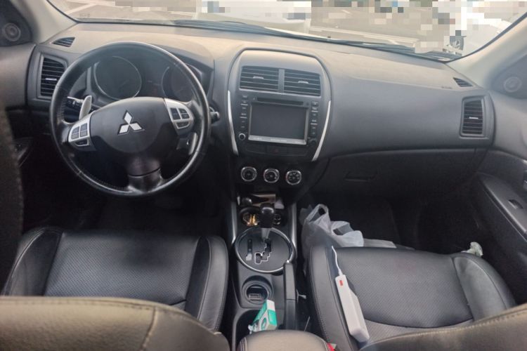 Used Mitsubishi ASX 2012 2.0 LUXURY Two-Wheel Drive with Navigation Center Console