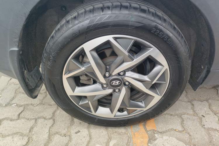 Used Hyundai Tucson 2019 280TGDi Dual-Clutch Two-Wheel Drive Fashion Edition China VI Standard Right Rear Wheel Hub