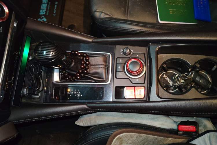 Used Mazda Atenza 2018 2.0L Blue Sky Luxury Edition China VI Standard Gear Lever