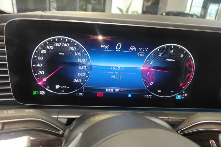 Used Mercedes-Benz GLE 2025 GLE 350 4MATIC Stylish Model
