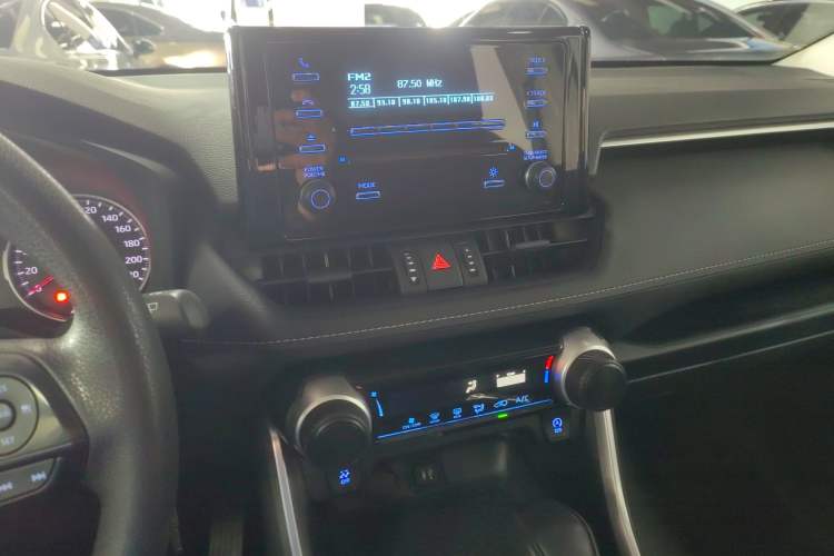 Used Toyota RAV4 2020 2.0L CVT Two-Wheel Drive Urban Edition