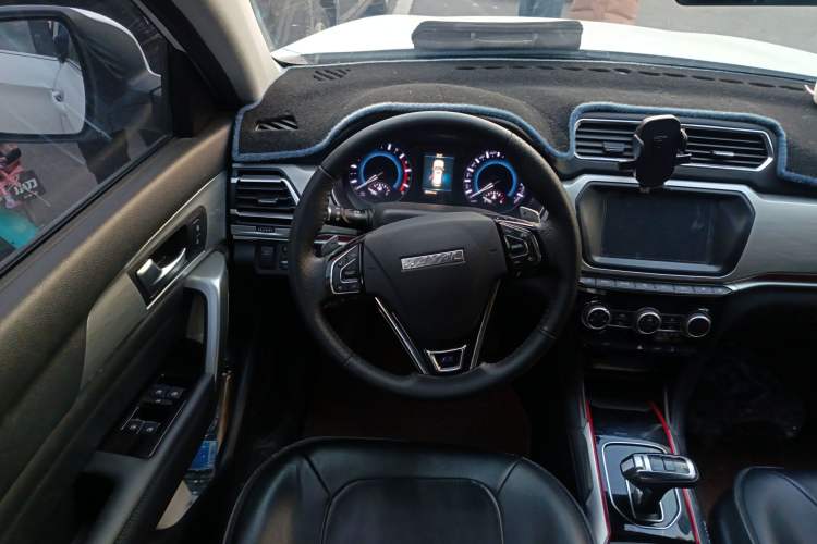 Used Haval H2 2018 Blue Label 1.5T Dual-Clutch Two-Wheel-Drive Elite Model