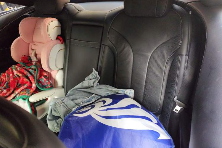 Used Mercedes-Benz S-Class 2018 S 450 4MATIC Coupe Left Rear Seat