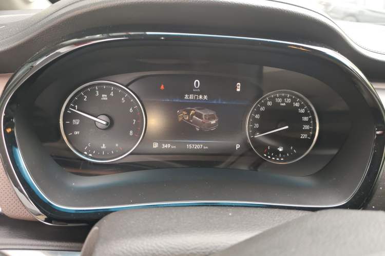 Used Buick GL8 2021 Land Cruiser Executive Class 652T Luxury Model Instrument Cluster