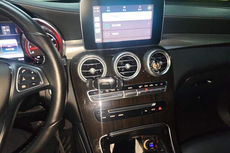 Used Mercedes-Benz GLC 2018 Facelift GLC 260 4MATIC Luxury Edition