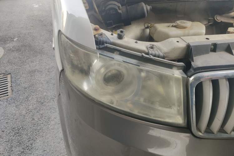 Used Jinbei New Hiace X30L 2016 1.5L Business Edition DLCG14 Right Front Headlight