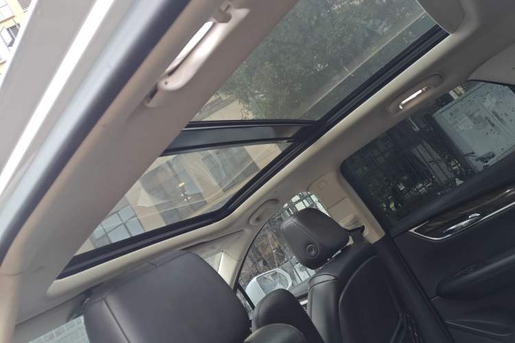 Used Cadillac XT5 2018 25T Luxury Model