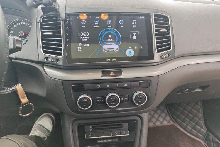 Used Volkswagen Sharan 2013 1.8TSI Standard Model Euro IV Audio And AC Panel