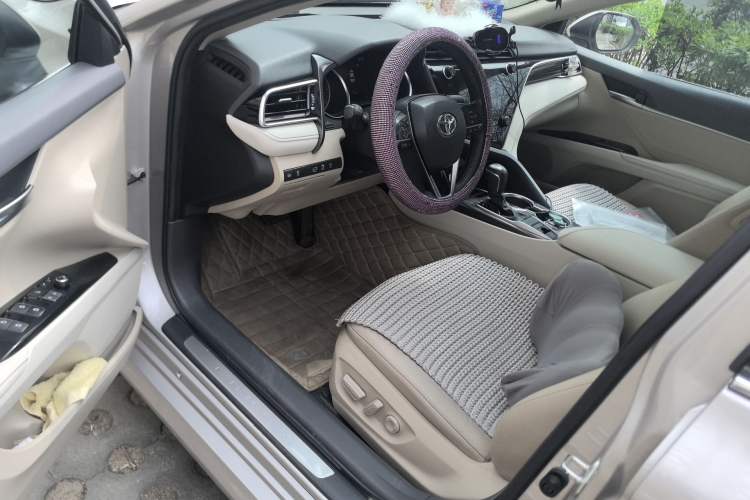 Used Toyota Camry 2019 Revised Version 2.0G Luxury Edition