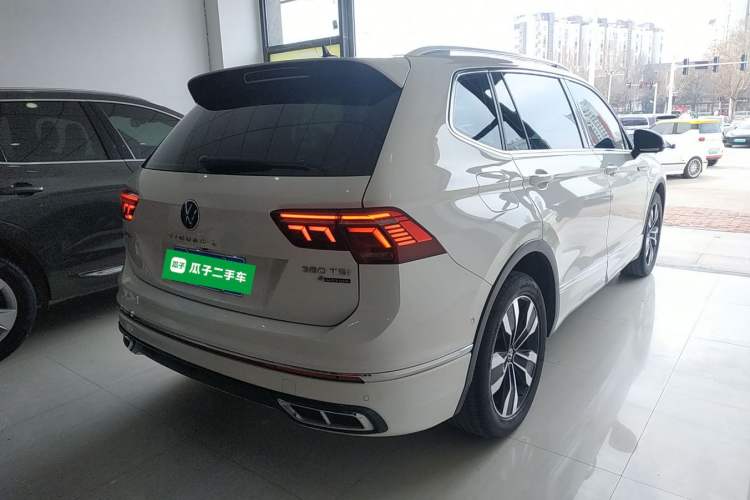 Used Volkswagen Tiguan L 2023 380TSI Automatic All-Wheel Drive R-Line Flagship 7-Seater