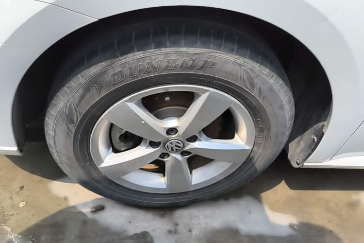 Used Volkswagen Lavida 2019 Lavida Start 1.5L Manual Fashion Edition China VI Standard Left Front Wheel Hub