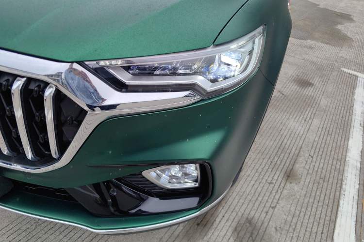 Used Hongqi HS5 2022 Revised Version 2.0T Smart Connect Flagship Edition
