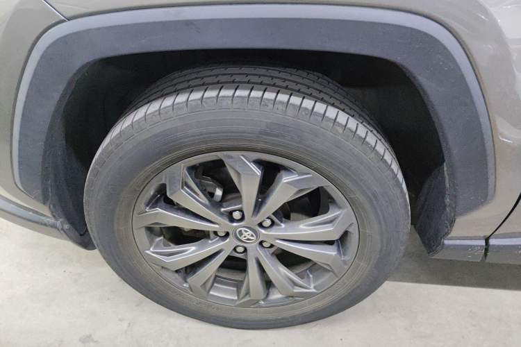 Used Toyota RAV4 2023 2.0L CVT Two-Wheel Drive Fashion Plus Edition
