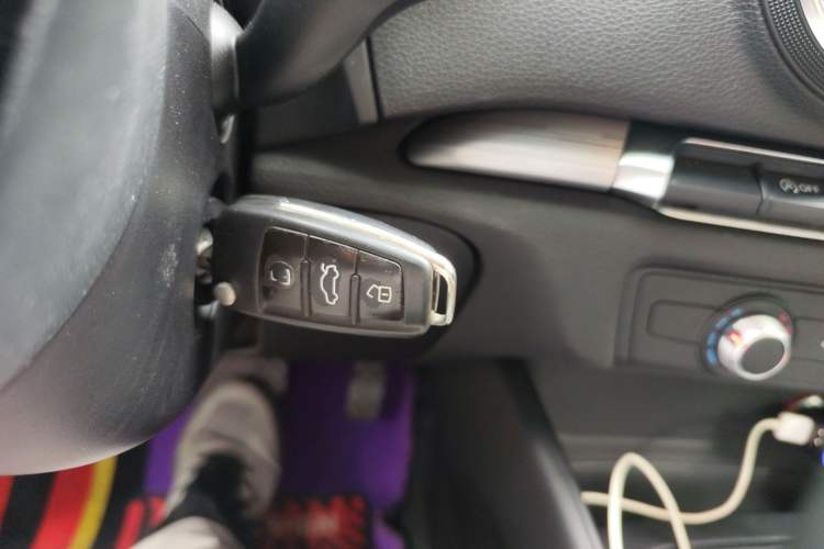 Used Audi A3 2014 Limousine 35 TFSI Automatic Fashion Model
