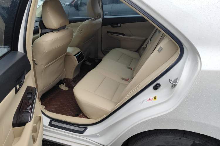 Used Toyota Camry 2015 Dual-Engine 2.5 HG Luxury Navigation Edition