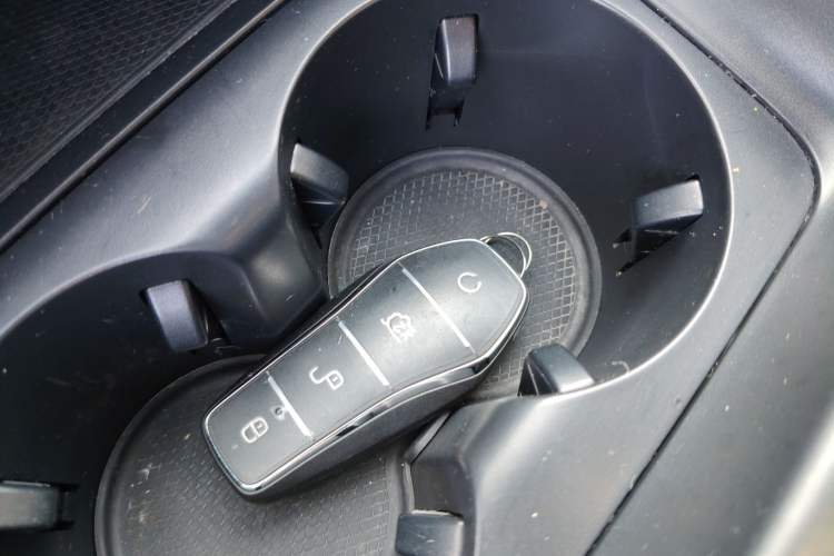 Used BYD Qin PLUS 2024 HONOR Edition DM-i 55KM Leading Model
