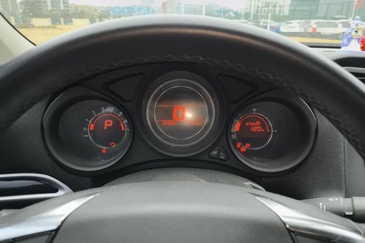 Used Citroen C4L 2014 1.8L Intelligent Drive Automatic Enjoyment Model
