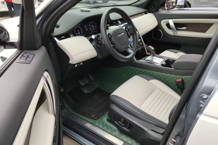 Used Land Rover Discovery Sport 2020 249 PS R-Dynamic Performance Tech Edition 7 Seats