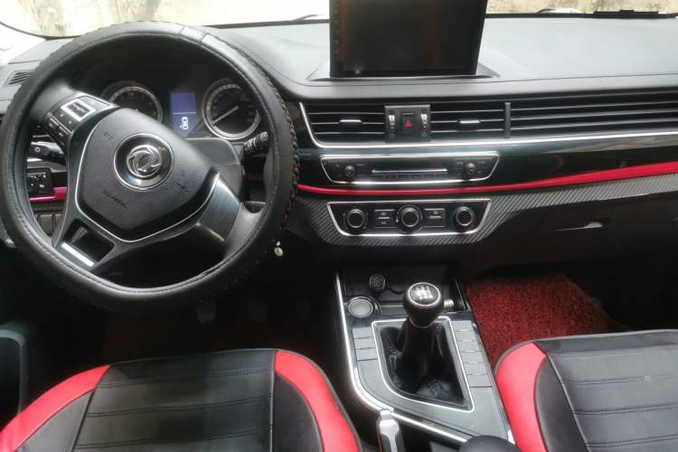 Used FORTHING Joyear X5 2017 1.6L Manual Comfort Model