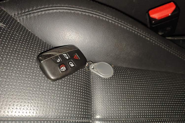 Used Land Rover Discovery 2017 3.0 SC V6 S
