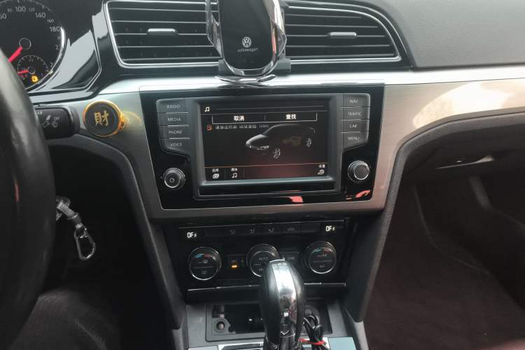 Used Volkswagen Lamando 2015 330TSI DSG Comfort Edition
