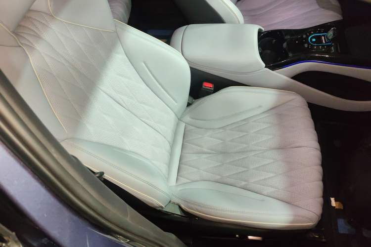 Used BYD Seal 2022 700 km Long-Range Rear-Wheel-Drive Version