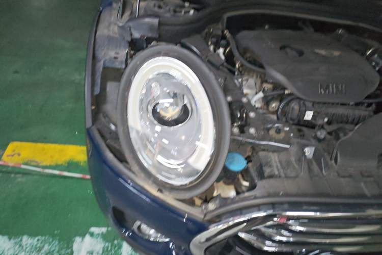 Used MINI Clubman 2016 Updated 1.5T COOPER Geek Edition Right Front Headlight