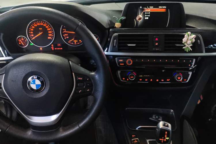 Used BMW 3 Series 2017 320Li Fashion Model