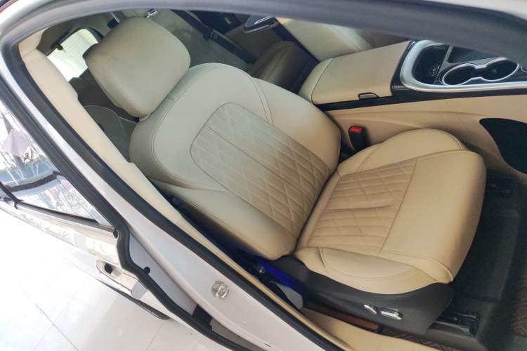 Used Buick GL8 2022 ES Land Cruiser 653T Luxury Model