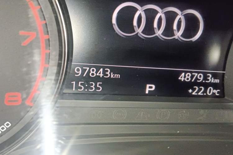 Used Audi A5 2019 Sportback 40 TFSI Fashion Model Odometer Close Up