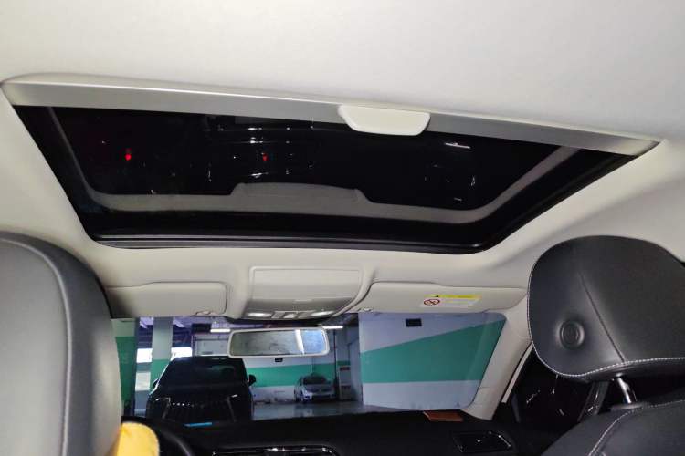 Used Volkswagen Lamando 2017 280TSI DSG Comfort Edition Headliner