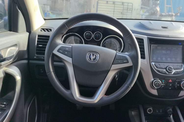 Used CHANGAN CS35 2014 1.6L Manual Luxury Model China IV Standard
