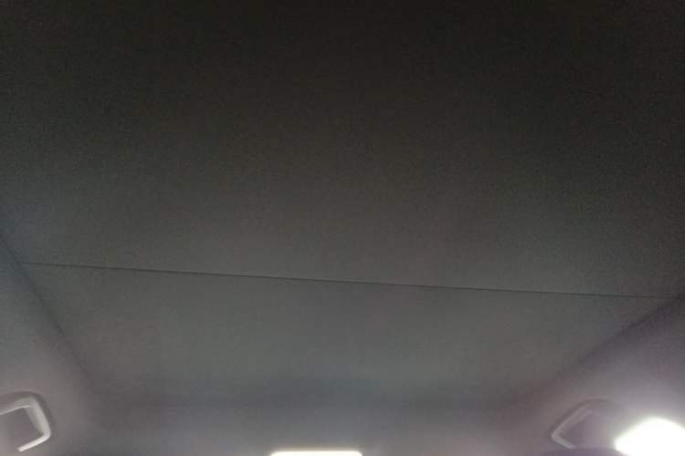 Used Zeekr 7X 2025 100kWh Long-Range All-Wheel Drive Intelligent Driving Version Headliner