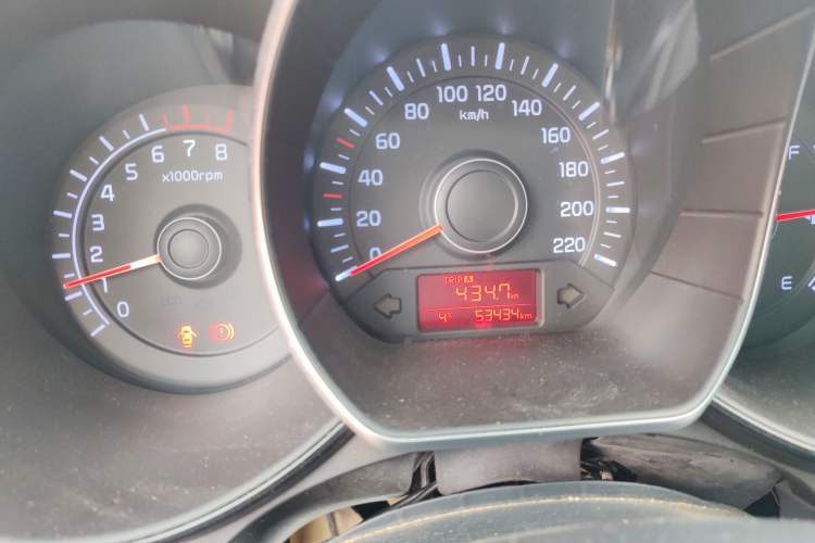 Used Kia K2 2015 Sedan 1.4L MT GLS