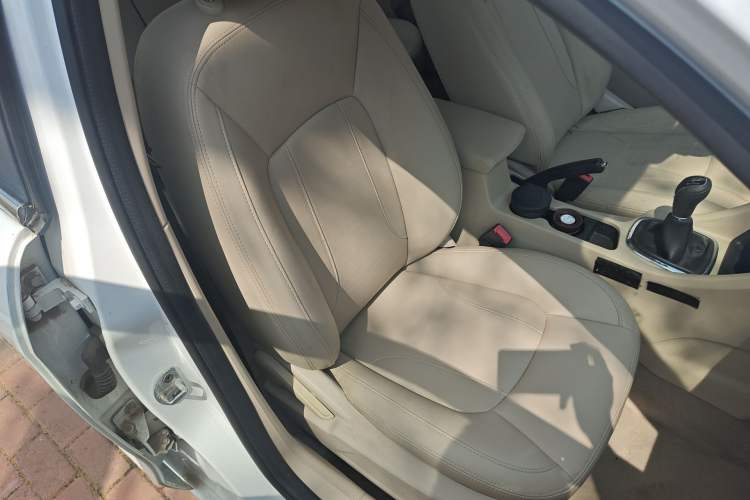 Used Chery Arrizo 7 2015 1.6L Manual ZhiShang Edition
