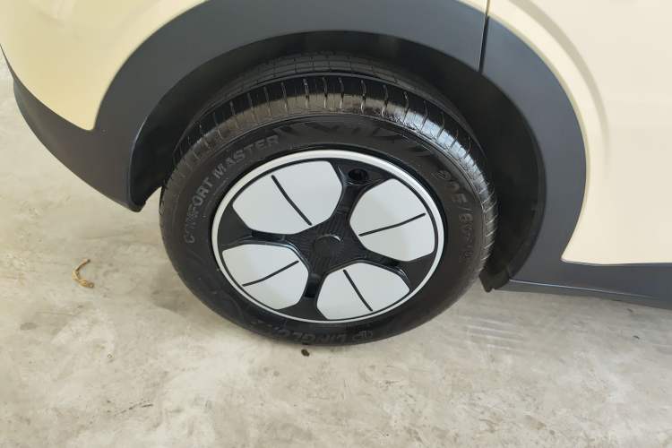 Used Geely Galaxy Geome 2025 310km Youth Edition Exterior 5