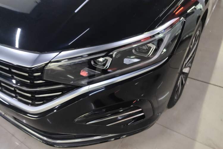 Used Volkswagen Passat 2023 Facelift 330TSI Luxury Edition
