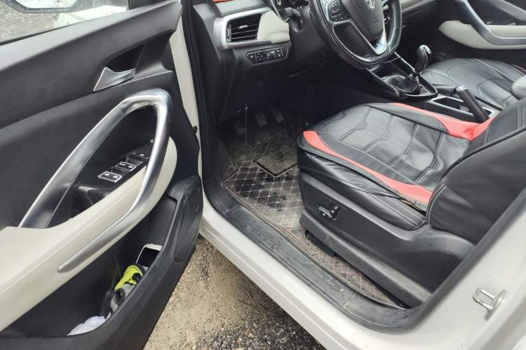 Used Baojun 530 2018 1.5T Manual Prestige Version China V
