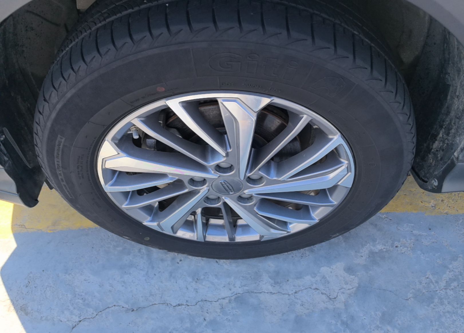 Geely Auto Coolray 2021 1.4T DCT Platinum Edition — снимка 10