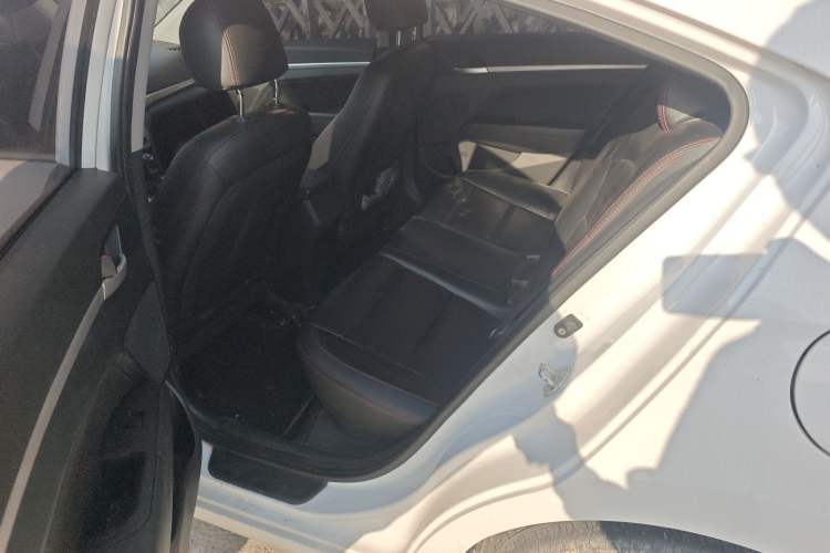 Used Hyundai Elantra (6th Generation / Lingdong) 2016 1.6L Automatic ZhiXuan – Elite Version