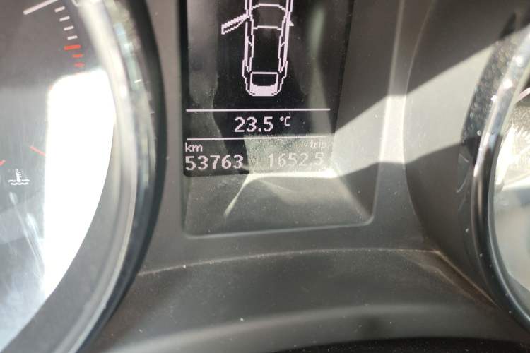 Used Skoda Superb 2013 1.8TSI Automatic Yashi Edition
